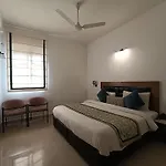 Hotel Green Castle