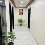 Airport Hotel Nysha Palace