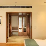 Indus Biznotel