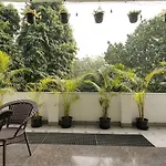 Moydom Private Ensuite With Shared Balcony & Kitchen