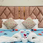 Mintstar Apartment And Suites