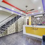 Collection O Hotel Golden Blue Near Dwarka Sector 21 Metro Station