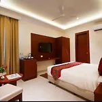 Hotel Grand Ivy Plaza