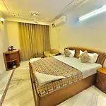Hotel Pablas International, New Delhi, Near Metro