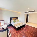 Hotel Aura Ip Grand Karkardooma Metro Station New Delhi Couple Friendly