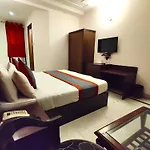 Uni-Star Hotel