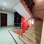 Uni-Star Hotel