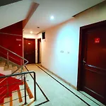 Uni-Star Hotel