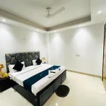 Hotel Purple 24 Seven -Malviya Nagar