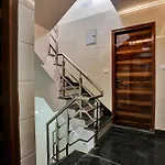 Hotel O Metro Height\'S Near Nangloi Railway Metro Station
