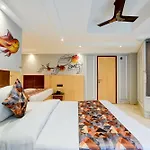 The Yes Please - New Delhi