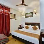 Hotel Pg Inn - New Delhi