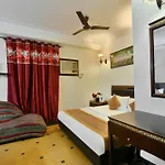 Hotel Pg Inn - New Delhi