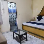Hotel Hans New Delhi Railway Station