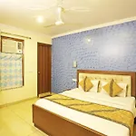 Hotel Red Stone Mahipalpur