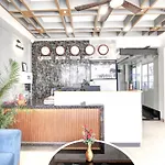 Applewood Hotel & Suites - Free Airport Transffer