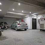 Hotel Luxury Stay Near Igi Airport With Free Airport Transsfer