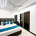 Hotel Shivdev International Near New Delhi Railway Station