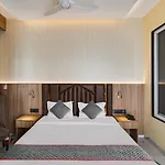 Hotel Clayton Near Igi Delhi Airport