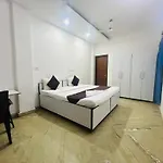 Hotel Golden Place