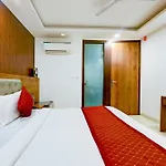 Glory Inn Near Delhi Airport