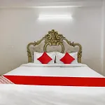 Hotel O Four Seasons Inn Near Akshardham