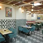 Hotel Roop Mahal