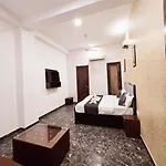 Hotel Kd Plaza - Ignou Road Saket