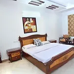 Stay Royal Bed & Breakfast
