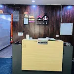 Hotel Mannat Near Shalimar Bagh Metro
