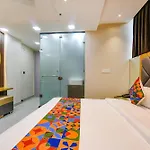 Fabhotel Grand Palazzo