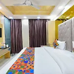Fabhotel Grand Palazzo