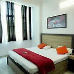Surya Inn - 1 Min Walk In Nizamuddin Railway Station Gate No 4