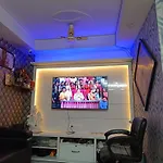 Frazyone Hostel
