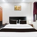 Hotel O De Gold Karol Bagh