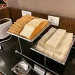Hotel Cardinal Express Oxmo Delhi Airport