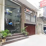 Clink Airport Stay House -New Delhi