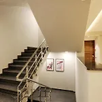 Hotel Oakwood