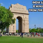 Hotel Star Villa - Front Of New Delhi Railway Station & 5 Minute From Connaught Place