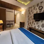 Hotel Arina Inn