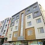 Hotel Aman Imperial Just A Minute Away From New Delhi Railway Station And Connaught Place