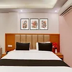 Townhouse Airport Road Delhi