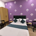 Hotel 7 Star Paschim Vihar Couple Friendly