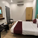 Hotel 7 Star Paschim Vihar Couple Friendly