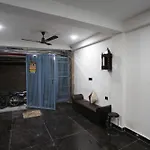 Hotel Twamev Couple Friendly Laxmi Nagar