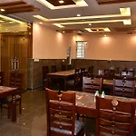 Hotel Grand Ivy Plaza