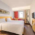 Hotel Olive Aero Suites