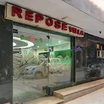 Hotel Re Pose Villa Near New Delhi Railway Station
