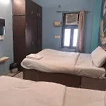 Hotel Eco Green Near Anand Vihar