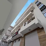 Hotel O Silver Key Kd Plaza Near Saket Metro Station